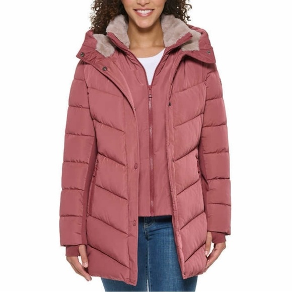 Andrew Mark Walker Faux Fur Jacket Coat Women’s Size S Pink Terra Rosa Hooded - Picture 2 of 12